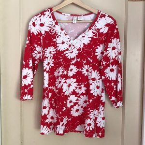 Palm Island red and white floral 3/4 sleeve top